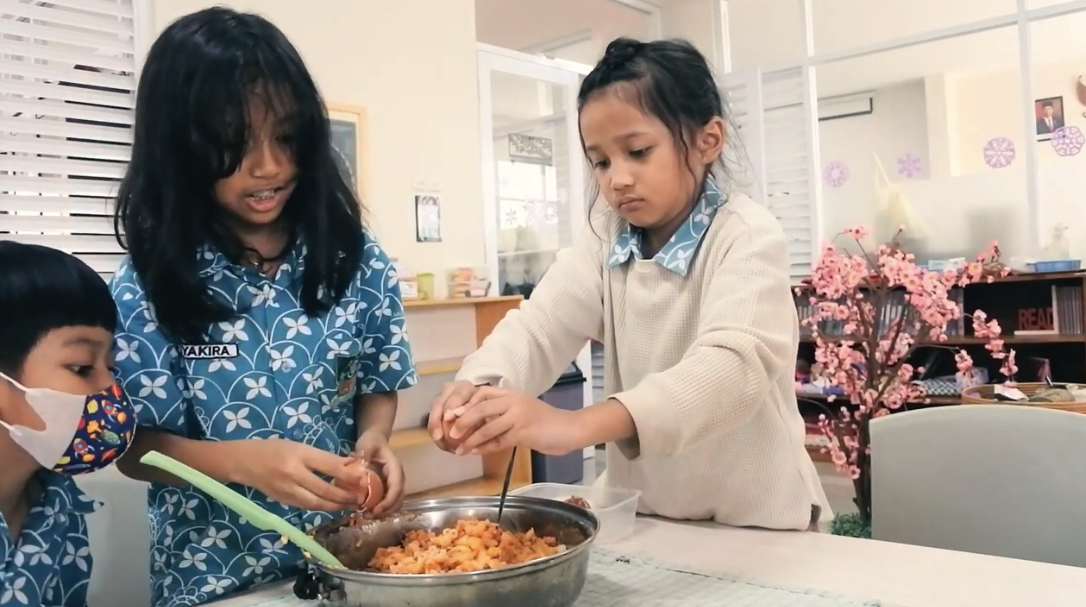 Charity Program: Pascal Montessori Elementary's Christmas Economy Project